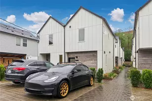 10354 Wallingford Ave N, Seattle, WA 98133 - Photo 2