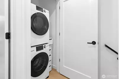 10354 Wallingford Ave N #B, Seattle, WA 98133 - Photo 18