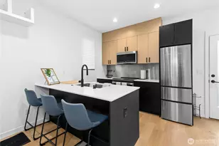 10354 Wallingford Ave N, Seattle, WA 98133 - Photo 8
