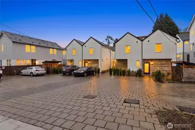 10354 Wallingford Ave N #B, Seattle, WA 98133 - Photo 1