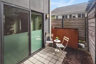 411 B NE 80th St, Seattle, WA 98115 - Photo 20