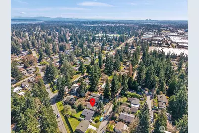 14022 Roslyn Place N, Seattle, WA 98133 - Photo 8
