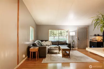 521 NE Larson Lake Rd, Belfair, WA 98528 - Photo 4