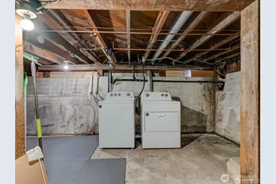 1626 39th Avenue E, Seattle, WA 98112 - Photo 30