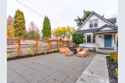 1626 39th Avenue E, Seattle, WA 98112 - Photo 2