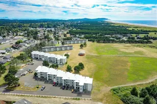 210 26th Street NW, Long Beach, WA 98631 - Photo 10