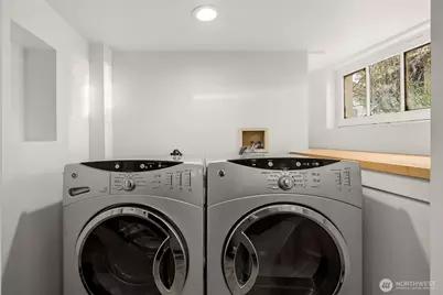 950 86th Street N, Seattle, WA 98103 - Photo 30