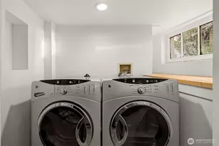 950 86th Street N, Seattle, WA 98103 - Photo 30