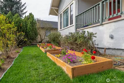950 86th Street N, Seattle, WA 98103 - Photo 36