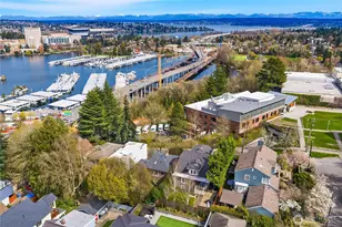 2407 11th Ave E, Seattle, WA 98102 - Photo 38