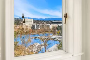 2407 11th Ave E, Seattle, WA 98102 - Photo 22