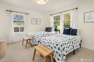 2407 11th Ave E, Seattle, WA 98102 - Photo 18