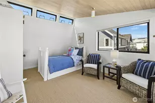 15636 Point Monroe Dr NE, Bainbridge Island, WA 98110 - Photo 12