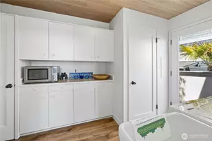 15636 Point Monroe Dr NE, Bainbridge Island, WA 98110 - Photo 26