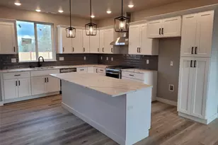 22 Raven Ln, Elma, WA 98541 - Photo 4