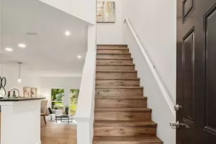 4330 W Lake Sammamish Pkwy SE, Issaquah, WA 98027 - Photo 2