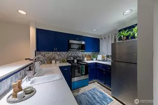 15917 Waynita Way NE, Bothell, WA 98011 - Photo 6