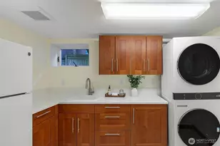 8049 44th Ave NE, Seattle, WA 98115 - Photo 30