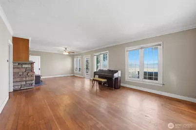 5224 Lowell Larimer Road, Everett, WA 98208 - Photo 8