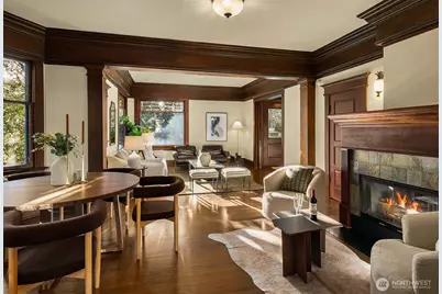 952 16th Avenue E, Seattle, WA 98112 - Photo 4