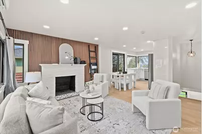 6014 31st Avenue S, Seattle, WA 98108 - Photo 2