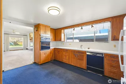 334 Wells Avenue N, Renton, WA 98056 - Photo 8