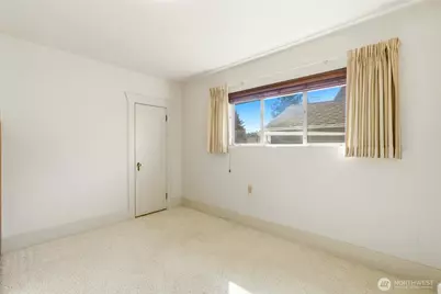 334 Wells Avenue N, Renton, WA 98056 - Photo 14