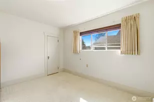 334 Wells Ave N, Renton, WA 98056 - Photo 14