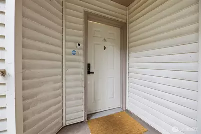 15340 Macadam Road S #B206, Tukwila, WA 98188 - Photo 2