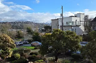 2418 W Boston, Seattle, WA 98199 - Photo 34