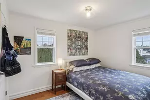 2418 W Boston, Seattle, WA 98199 - Photo 14