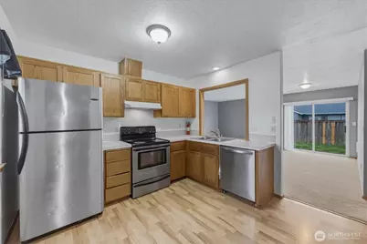 118 Balboa Loop, Kelso, WA 98626 - Photo 10