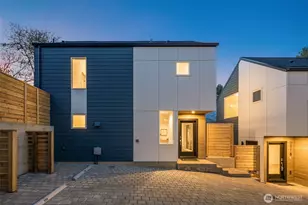 3916 S Juneau St, Seattle, WA 98118 - Photo 2