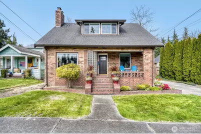 348 NE 57th Street, Seattle, WA 98105 - Photo 2