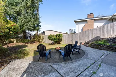 1710 N Bridgeview Dr, Tacoma, WA 98406 - Photo 18
