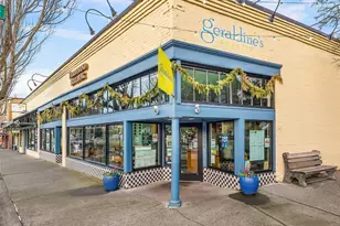 4402 Letitia Ave S, Seattle, WA 98118 - Photo 38