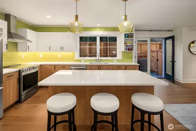 4402 Letitia Avenue S, Seattle, WA 98118 - Photo 10