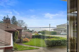 10702 39th Ave SW, Seattle, WA 98146 - Photo 8