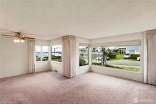 10702 39th Ave SW, Seattle, WA 98146 - Photo 6