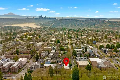 4912 Evanston Avenue N, Seattle, WA 98103 - Photo 30