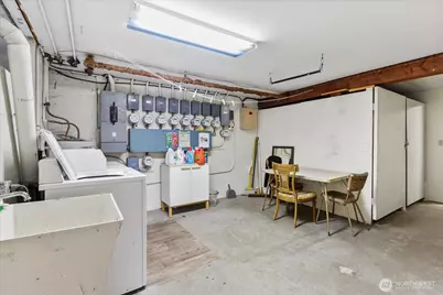 4912 Evanston Avenue N, Seattle, WA 98103 - Photo 18