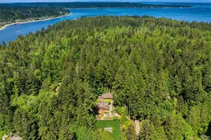 6900 NE Dolphin Dr, Bainbridge Island, WA 98110 - Photo 34