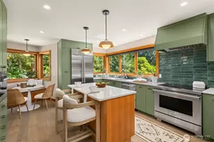 6900 NE Dolphin Dr, Bainbridge Island, WA 98110 - Photo 8