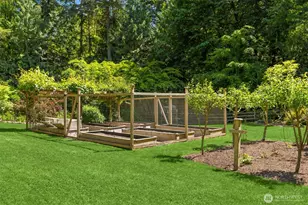 6900 NE Dolphin Dr, Bainbridge Island, WA 98110 - Photo 38