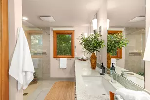 6900 NE Dolphin Dr, Bainbridge Island, WA 98110 - Photo 22