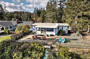 240 E Orchard Beach Dr, Grapeview, WA 98546 - Photo 2