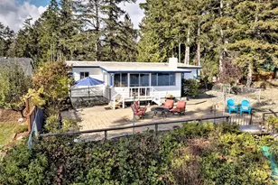 240 E Orchard Beach Dr, Grapeview, WA 98546 - Photo 10