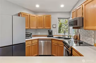 6352 24th Ave SW, Seattle, WA 98106 - Photo 10