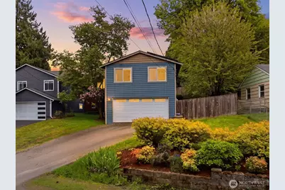 6352 24th Avenue SW, Seattle, WA 98106 - Photo 1