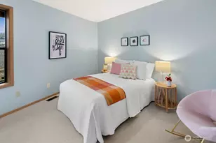 556 Holly Dr, Edmonds, WA 98020 - Photo 24